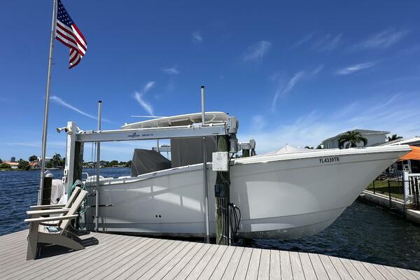 28ft World Cat Yacht For Sale