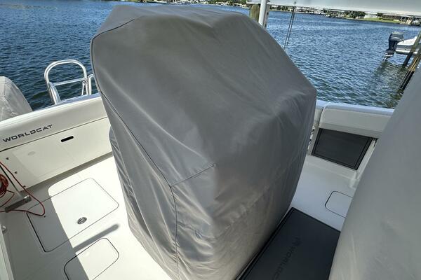 28ft World Cat Yacht For Sale