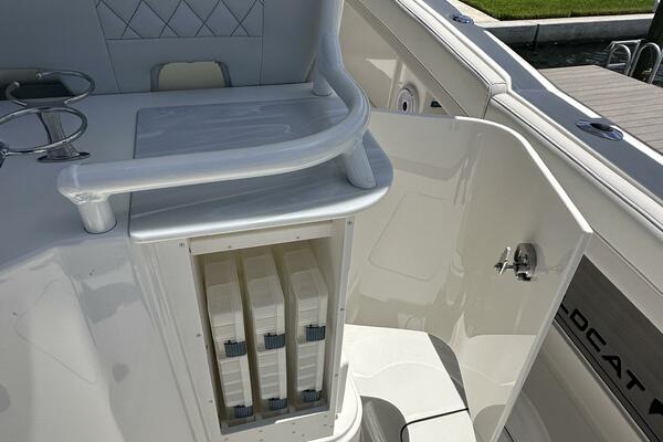 28ft World Cat Yacht For Sale