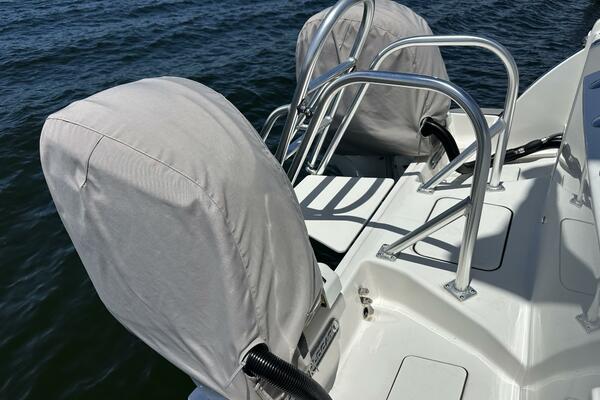 28ft World Cat Yacht For Sale