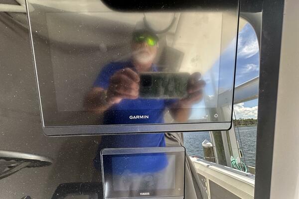 28ft World Cat Yacht For Sale