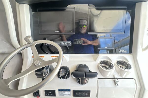 28ft World Cat Yacht For Sale