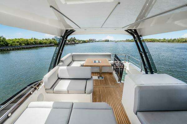 Prestige 520 Yacht For Sale