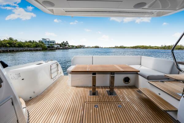Photo of the 2023 Prestige 520