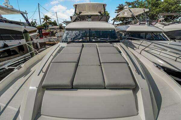 Prestige 520 Yacht For Sale