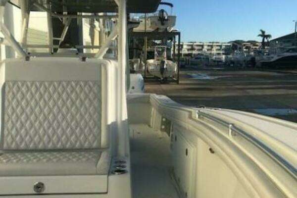 Yellowfin 34 Offshore Yacht For Sale