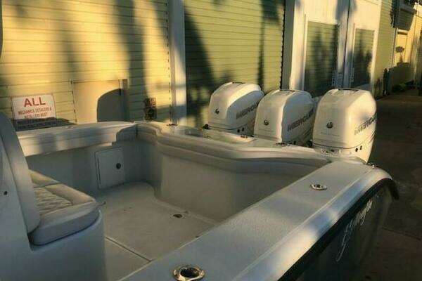 Yellowfin 34 Offshore Yacht For Sale