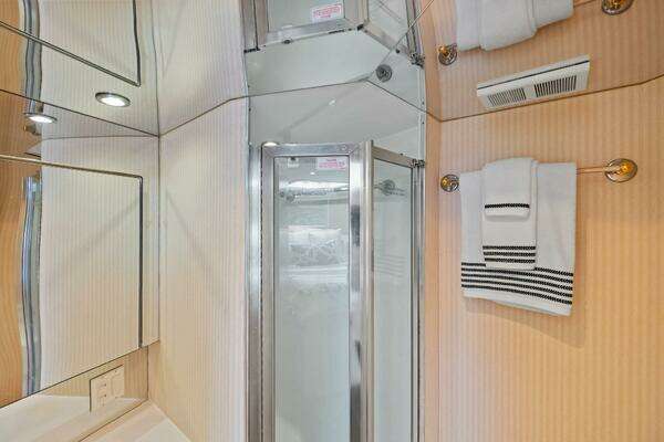 Hatteras Sport Fisherman Yacht For Sale