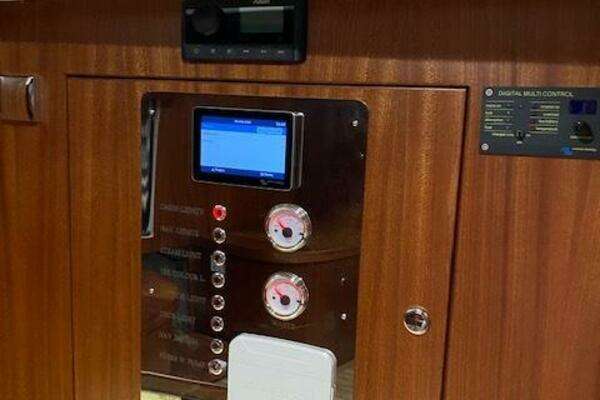 Leonardo Yachts Eagle 44 Yacht For Sale