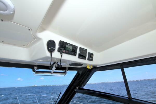 Carpe Diem 32ft Boston Whaler Yacht For Sale