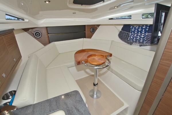 Carpe Diem 32ft Boston Whaler Yacht For Sale