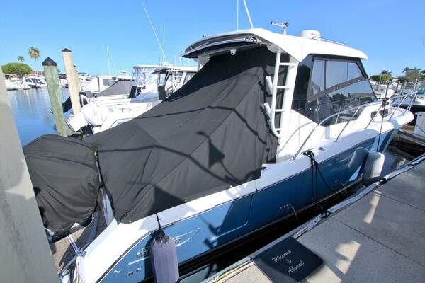 Carpe Diem 32ft Boston Whaler Yacht For Sale