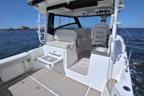 Carpe Diem 32ft Boston Whaler Yacht For Sale