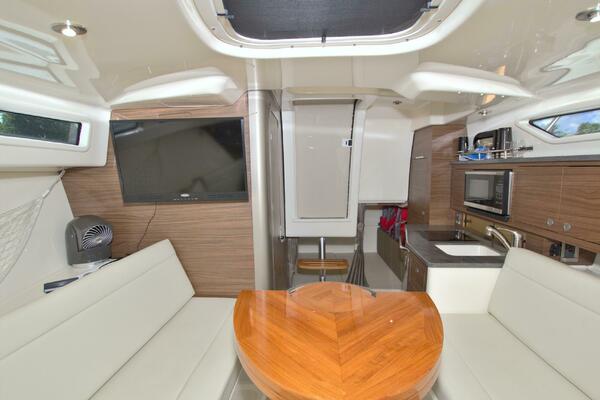 Carpe Diem 32ft Boston Whaler Yacht For Sale