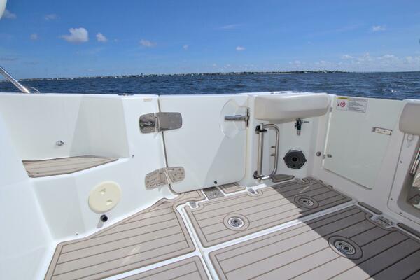 Carpe Diem 32ft Boston Whaler Yacht For Sale