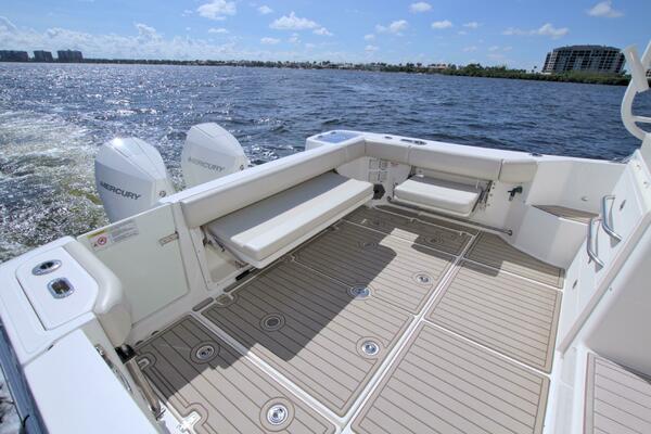 Carpe Diem 32ft Boston Whaler Yacht For Sale