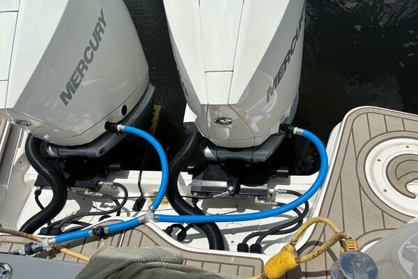 Carpe Diem 32ft Boston Whaler Yacht For Sale