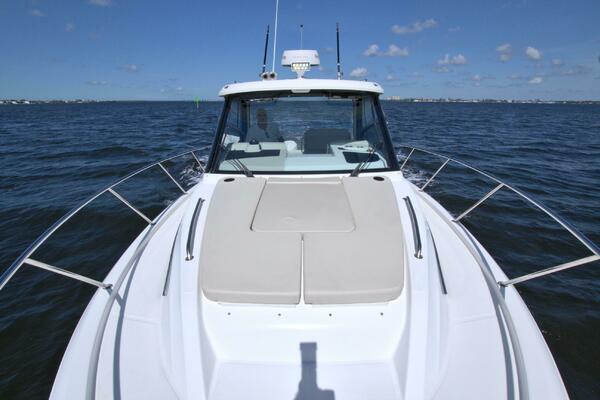 Carpe Diem 32ft Boston Whaler Yacht For Sale