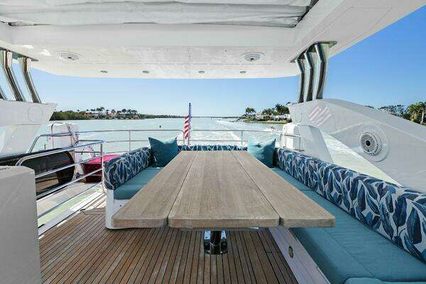 Sunseeker 73 Manhattan Yacht For Sale