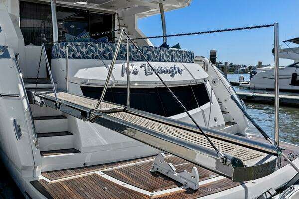 Sunseeker 73 Manhattan Yacht For Sale