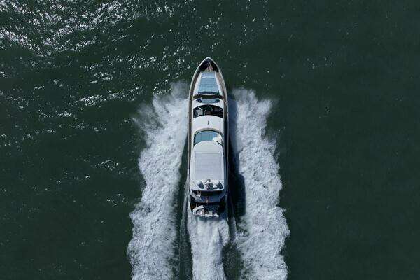 Sunseeker 73 Manhattan Yacht For Sale