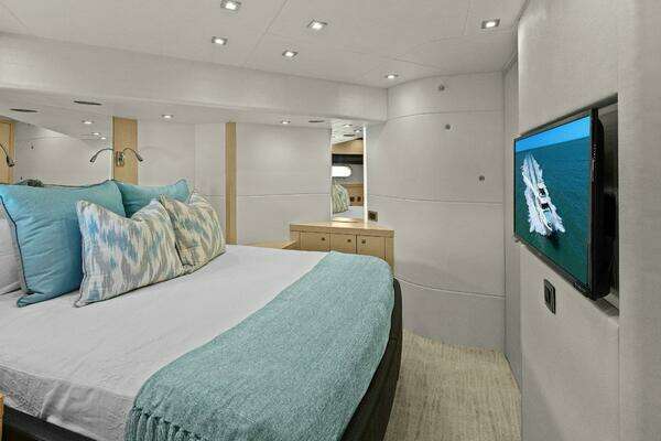 Sunseeker 73 Manhattan Yacht For Sale