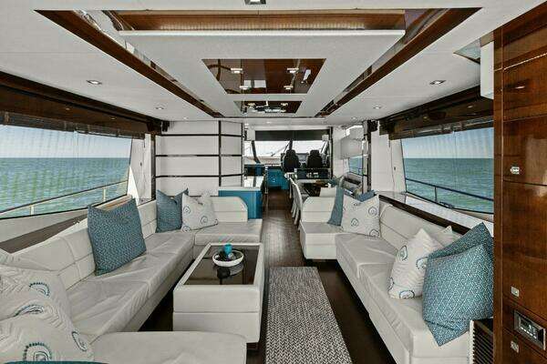Sunseeker 73 Manhattan Yacht For Sale