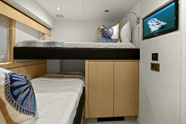 Sunseeker 73 Manhattan Yacht For Sale