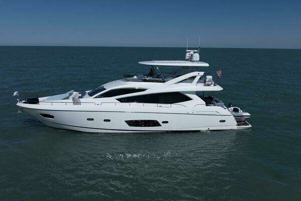 Sunseeker 73 Manhattan Yacht For Sale
