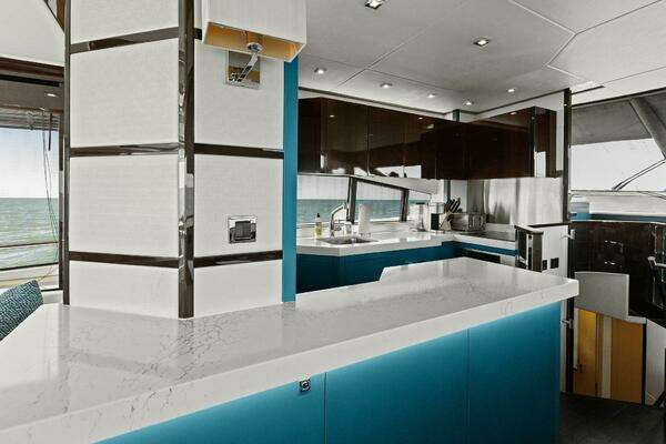 Sunseeker 73 Manhattan Yacht For Sale
