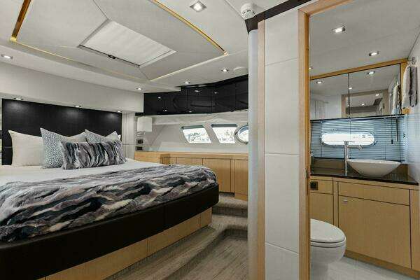 Sunseeker 73 Manhattan Yacht For Sale