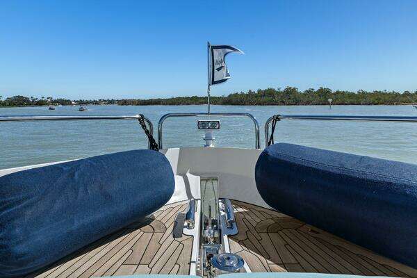 Sunseeker 73 Manhattan Yacht For Sale