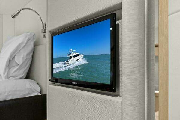 Sunseeker 73 Manhattan Yacht For Sale