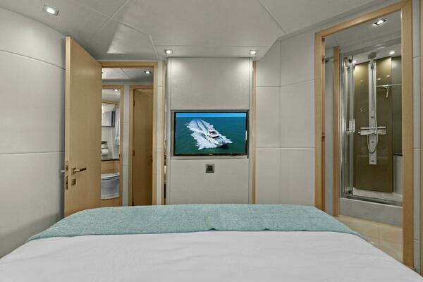 Sunseeker 73 Manhattan Yacht For Sale