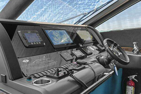Sunseeker 73 Manhattan Yacht For Sale