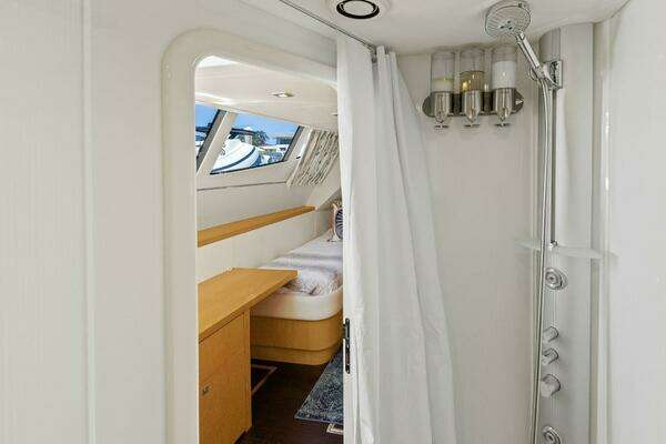 Sunseeker 73 Manhattan Yacht For Sale