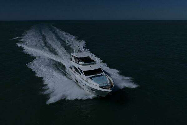 Sunseeker 73 Manhattan Yacht For Sale