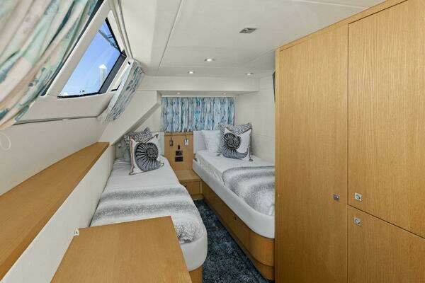 Sunseeker 73 Manhattan Yacht For Sale