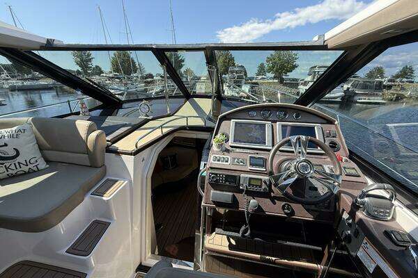 Regal 46 Sport Coupe Yacht For Sale