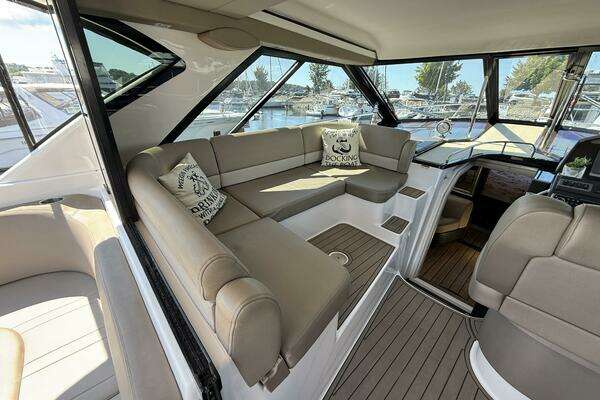 Regal 46 Sport Coupe Yacht For Sale