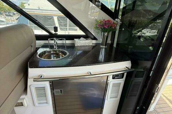 Regal 46 Sport Coupe Yacht For Sale