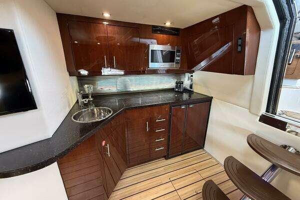 Regal 46 Sport Coupe Yacht For Sale