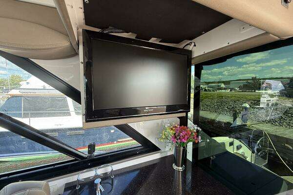 Regal 46 Sport Coupe Yacht For Sale