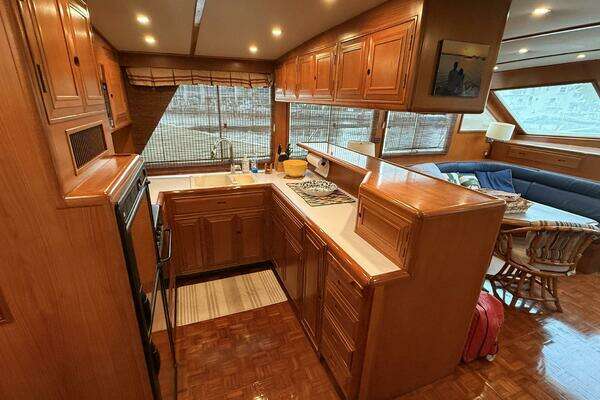 Ocean Alexander 546 Yacht For Sale
