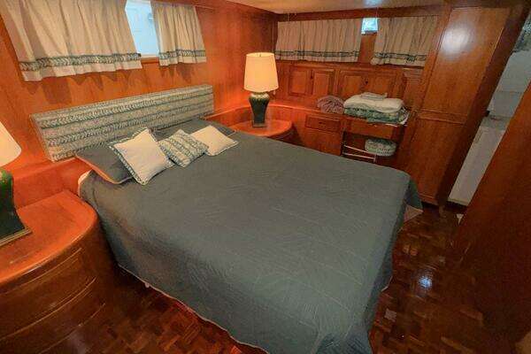 Ocean Alexander 546 Yacht For Sale