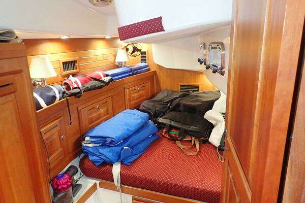 Tartan 4300 Yacht For Sale