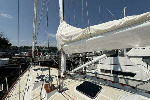Tartan 4300 Yacht For Sale