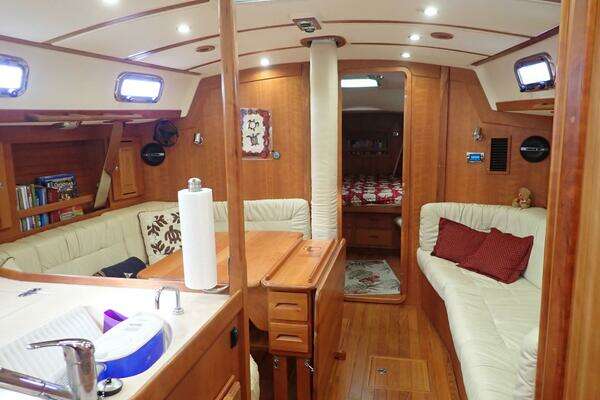 Tartan 4300 Yacht For Sale