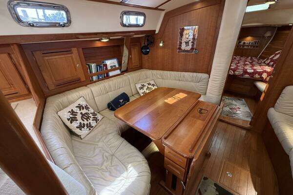 Tartan 4300 Yacht For Sale