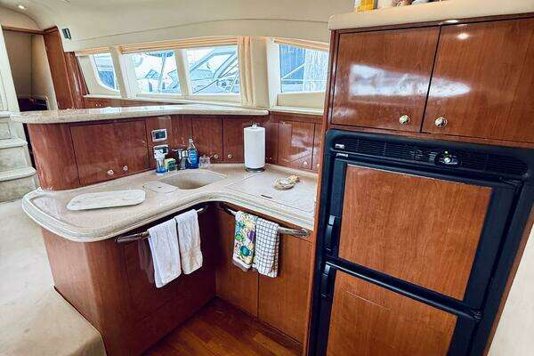 Sea Ray 480 Motor Yacht Yacht For Sale